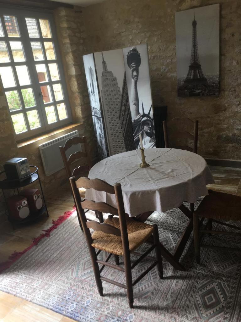 ביינאק-אה-סאזנאק Maison D'Amis מראה חיצוני תמונה